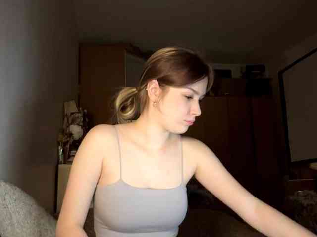 EvangelinaConney webcam