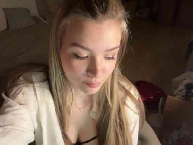 EvangelinaConney webcam