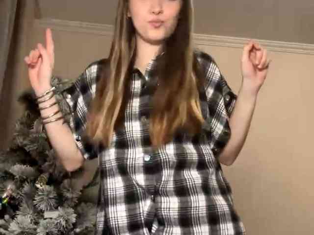 EvangelinaConney webcam