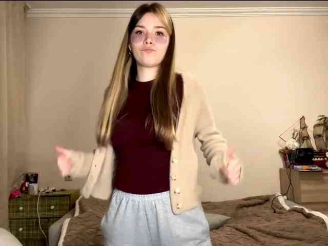 EvangelinaConney webcam