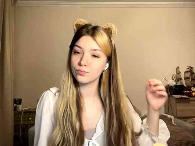 EvangelinaConney webcam