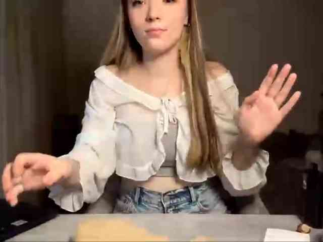 EvangelinaConney webcam