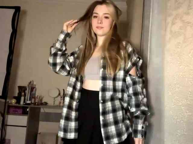 EvangelinaConney webcam