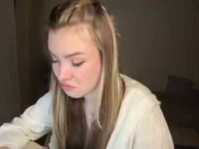 EvangelinaConney webcam