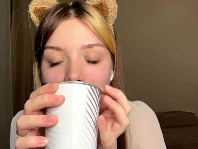 EvangelinaConney webcam