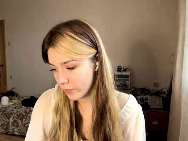 EvangelinaConney webcam