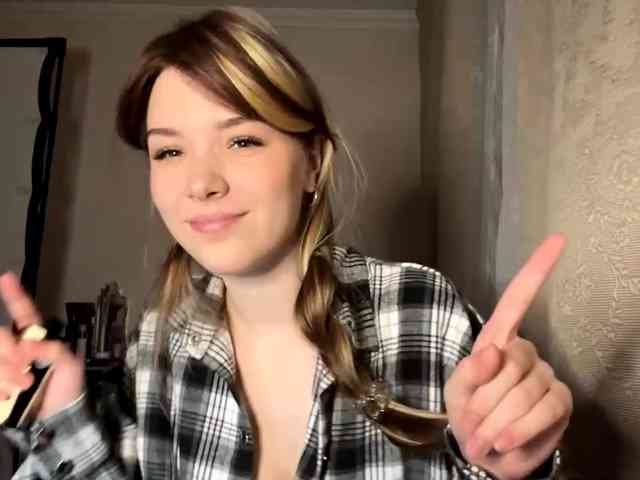 EvangelinaConney webcam