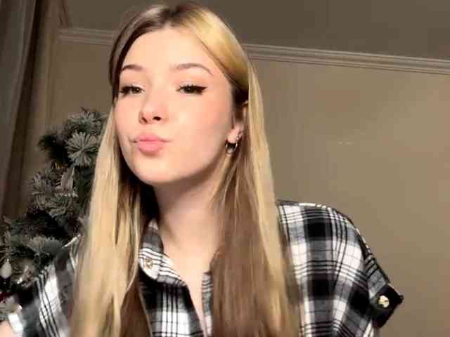 EvangelinaConney webcam