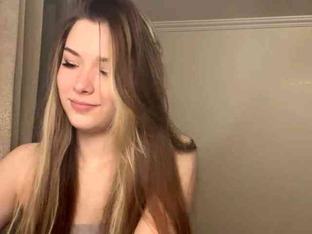 EvangelinaConney webcam