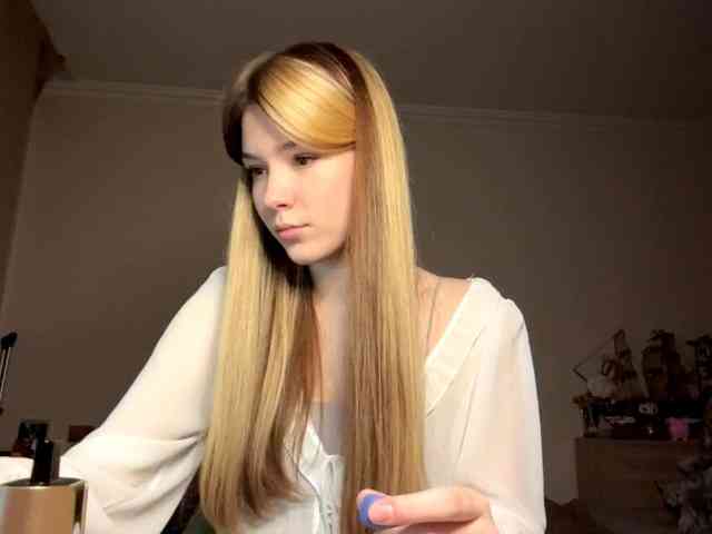 EvangelinaConney webcam