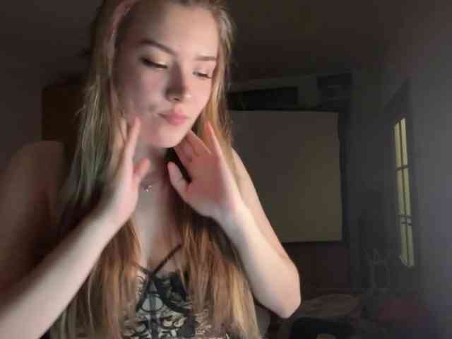 EvangelinaConney webcam