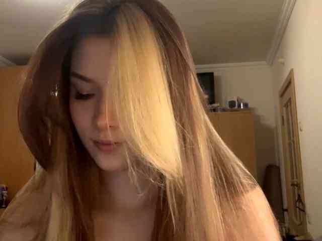 EvangelinaConney webcam