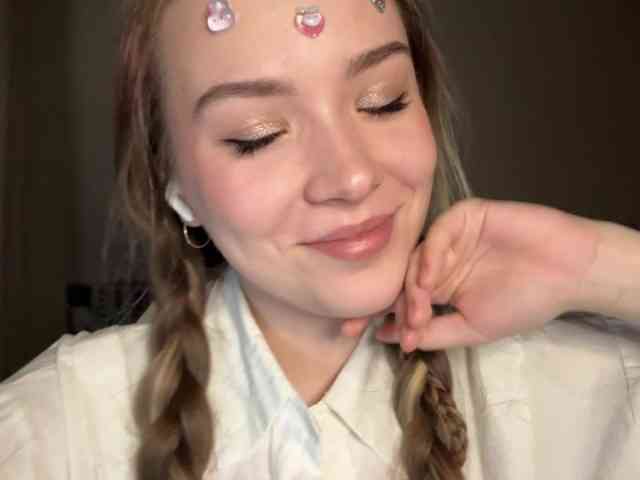 EvangelinaConney webcam