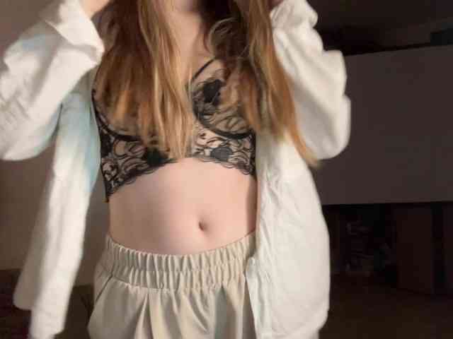 EvangelinaConney webcam