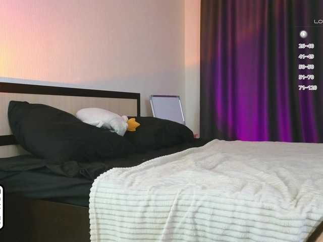 meowmeow-Mia's BongaCams show and profile