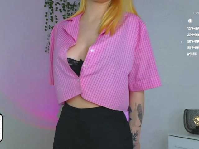 meowmeow-Mia's BongaCams show and profile