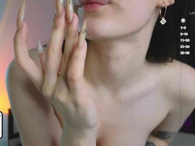 meowmeow-Mia meowmeow-Mia