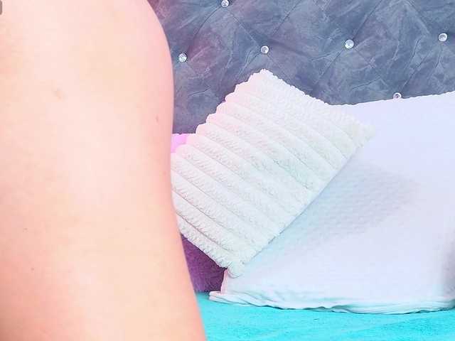 KendallChert's BongaCams show and profile