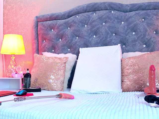 KendallChert's BongaCams show and profile