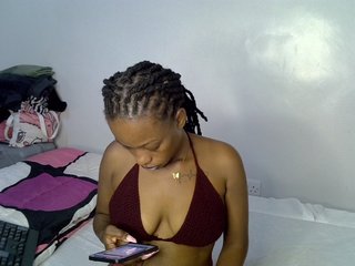 PrettyPicky's Live Webcam