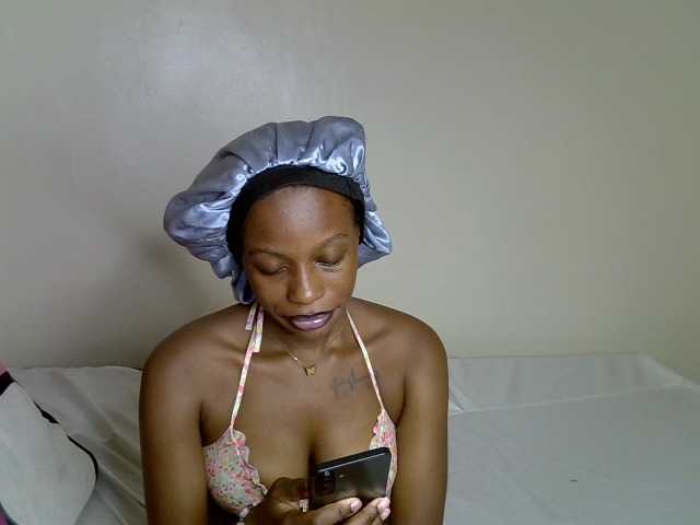 PrettyPicky — Freechat on BongaCams