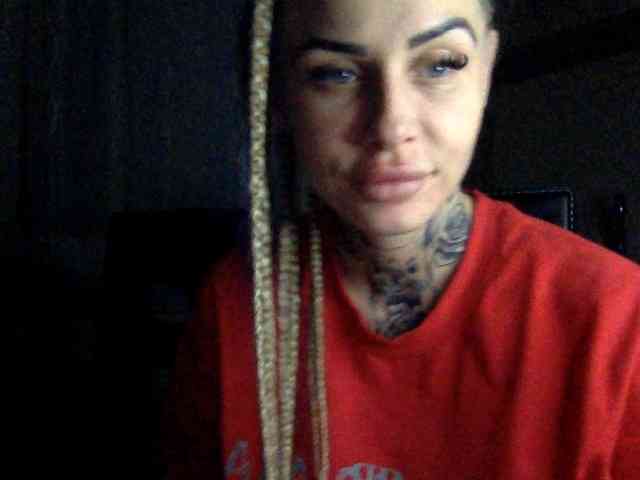 SsaasshhaaCcaarrllooss webcam