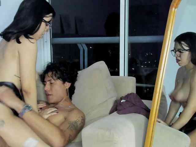 Limitless-Skyy webcam