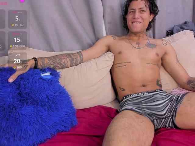 Limitless-Skyy webcam