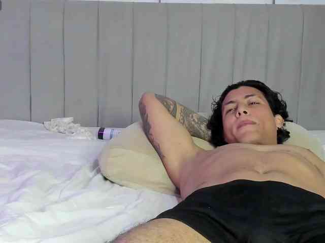 Limitless-Skyy webcam