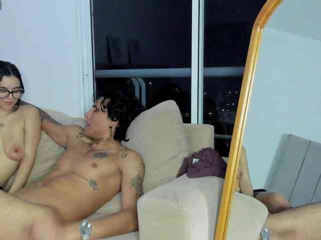 Limitless-Skyy webcam