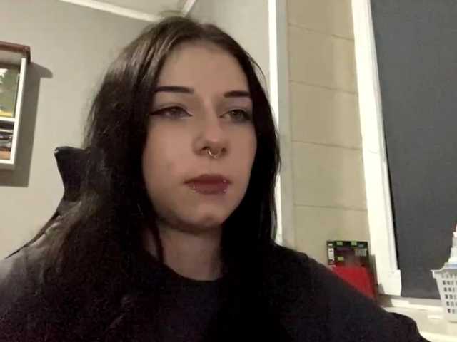 AdenaShima – webcam model profile photo