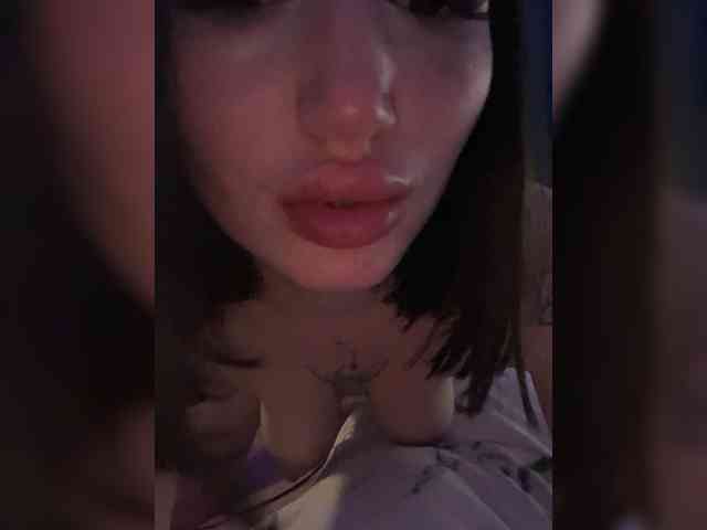 JeanandJoanne69 webcam