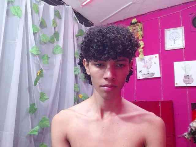 sexysbigcock sexysbigcock