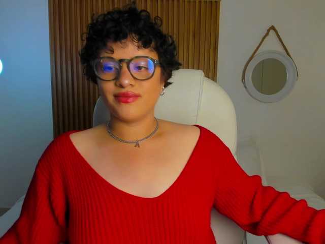 AlaskaDeluxe's BongaCams show and profile