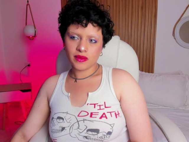 AlaskaDeluxe's BongaCams show and profile