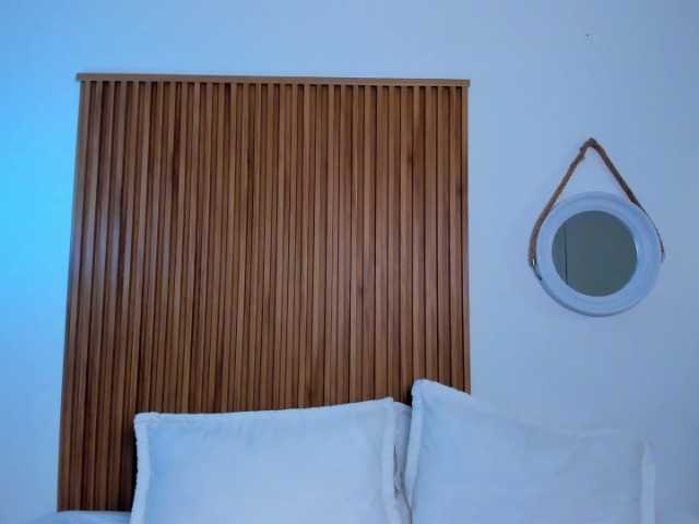 AlaskaDeluxe's BongaCams show and profile