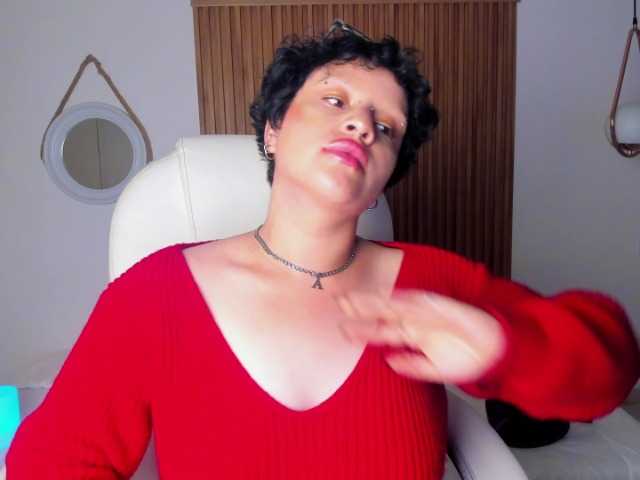 AlaskaDeluxe's BongaCams show and profile