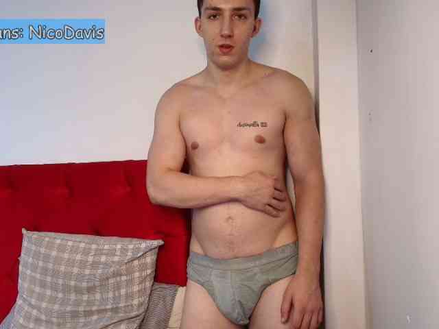 NicoDavisOfficial