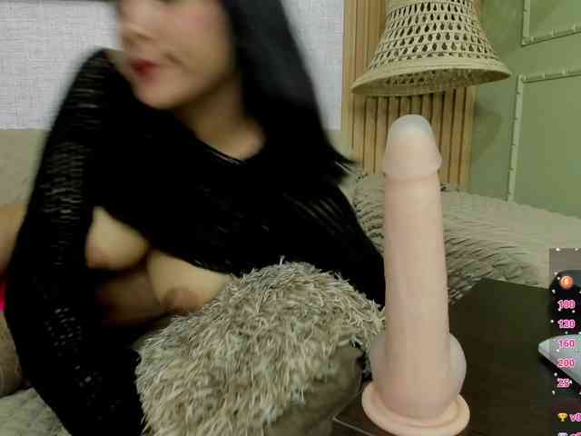 Kitty-wild-19 webcam