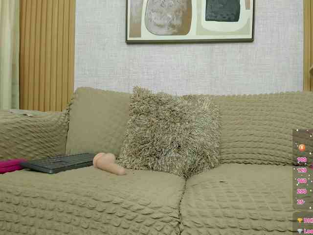 Kitty-wild-19 webcam