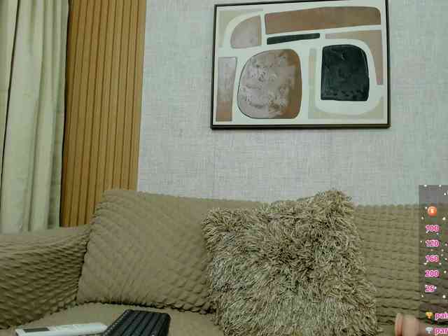 Kitty-wild-19 webcam