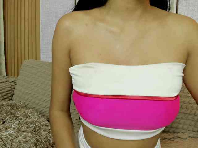 Kitty-wild-19 webcam