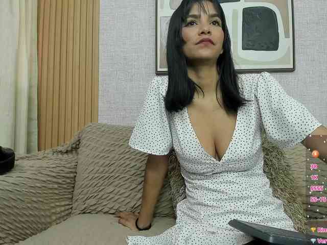 Kitty-wild-19 webcam