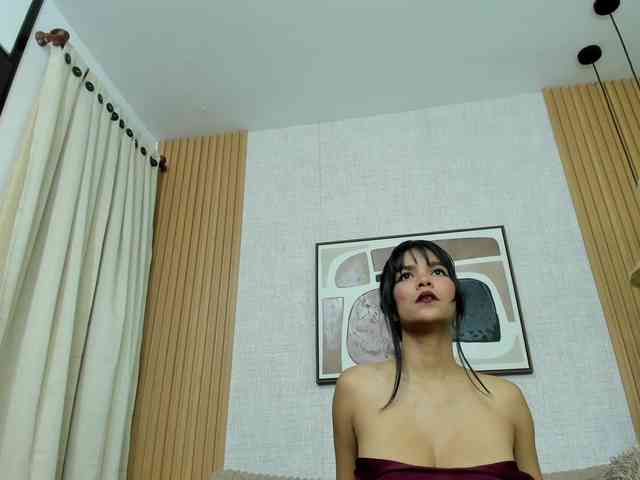 Kitty-wild-19 webcam