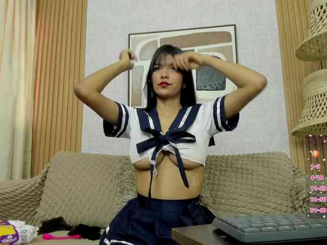 Kitty-wild-19 webcam