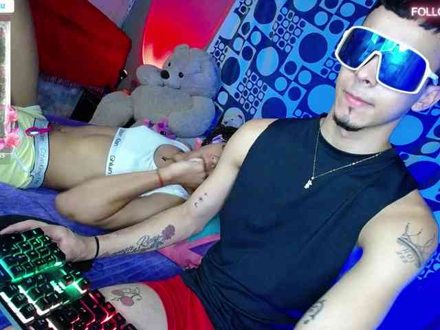 couple-cute-12 Live Webcam on BongaCams