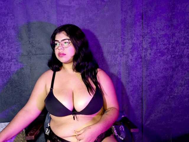 Puccaxxx webcam bongacams model stream image