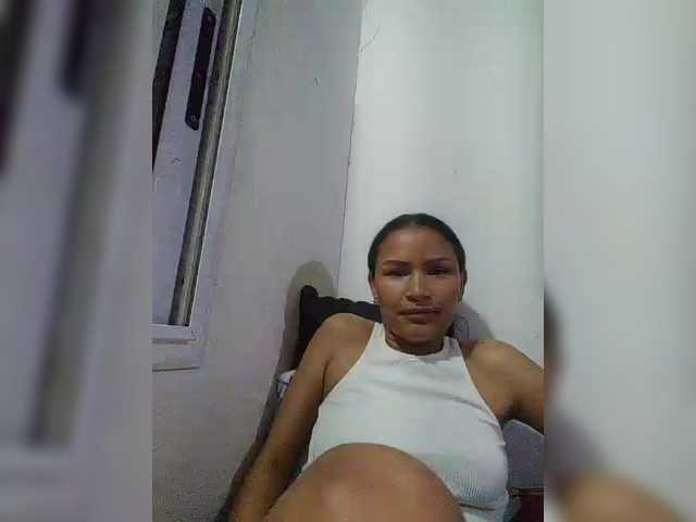 Dualove – webcam model profile photo