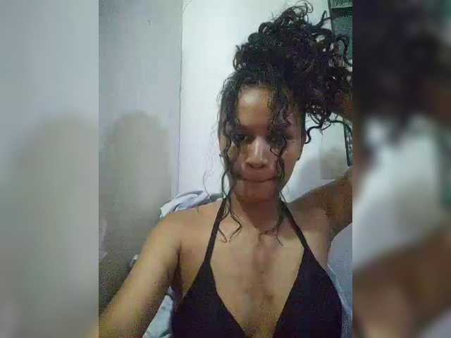 Dualove's BongaCams show and profile