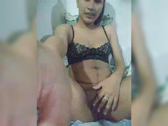 Dualove's BongaCams show and profile